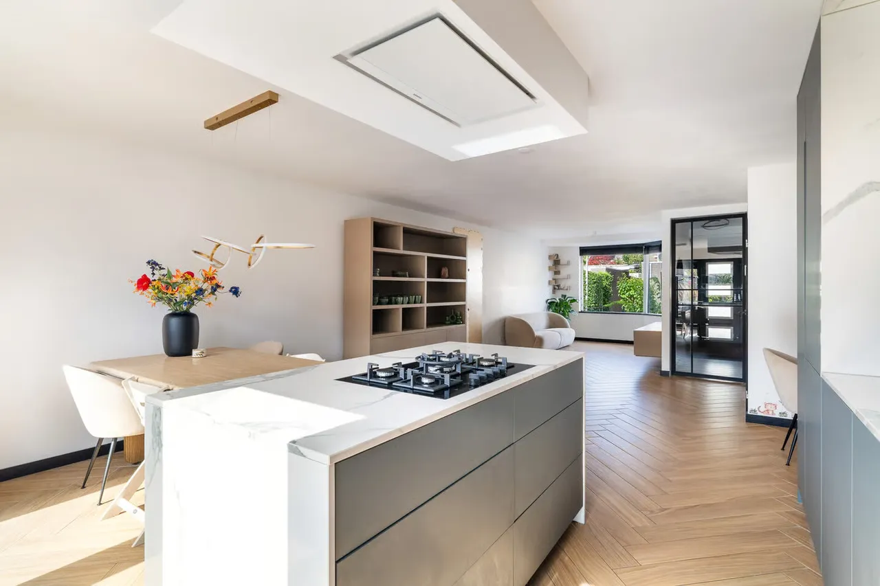 Hoekwoning te koop: Ierlandstraat 2, Alphen Aan Den Rijn