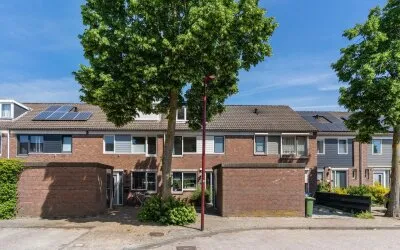 Tussenwoning te koop: IJlsterveste 16, Vesten Nieuwegein