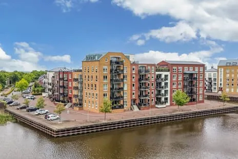 Apartment for sale: IJsbaankade 55, Industriewijk 't Plaveen Huizen