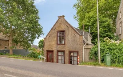 Detached house for sale: IJsseldijk-West 33, Ouderkerk aan den IJssel Ouderkerk Aan Den Ijssel