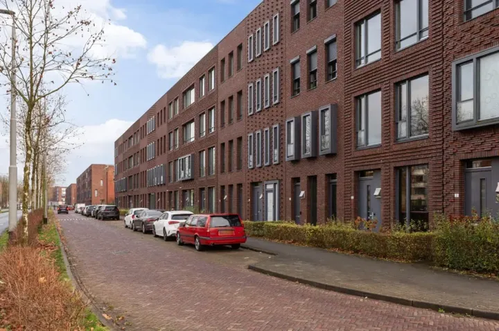 Tussenwoning te koop: IJssellaan 4, Presikhaaf II Arnhem