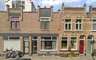 Terraced house for sale: IJssellaan 70, Kort Haarlem Gouda
