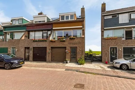 Hoekwoning te koop: IJsselmeerweg 82, Havenbuurt en Kerkbuurt Marken
