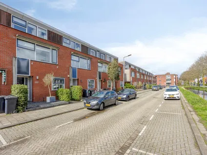 Tussenwoning te koop: IJsselmondselaan 195B, Kralingseveer Rotterdam