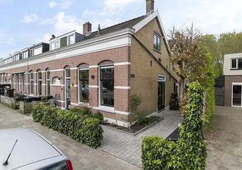 Tussenwoning te koop: IJsselmondselaan 241, Kralingseveer Rotterdam