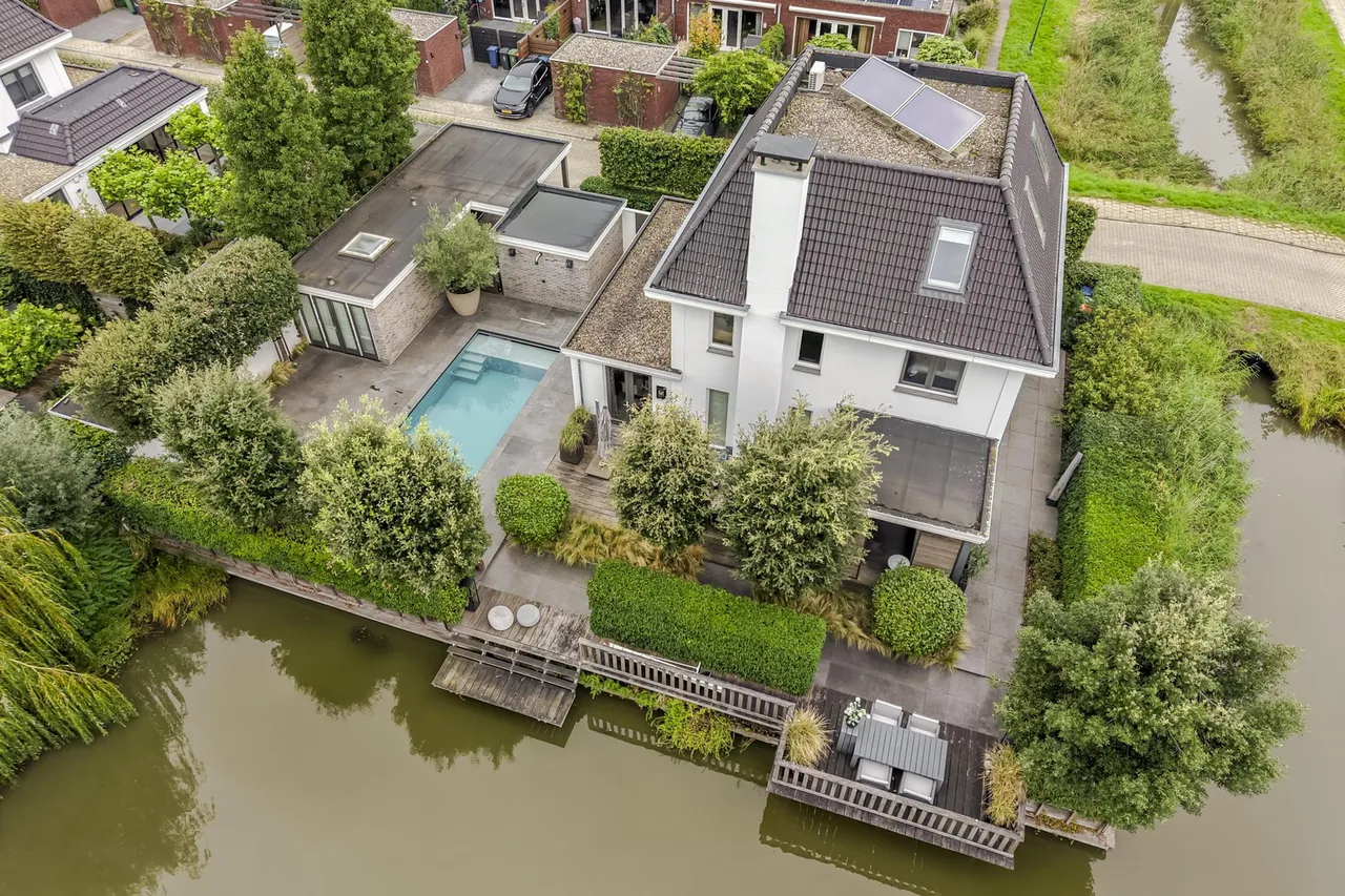 Vrijstaande woning te koop: IJsselpolder 2, Houten