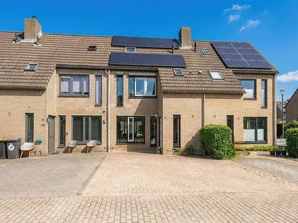 Tussenwoning te koop: IJsselsteen 50, De Horden Stenen en Ovens Wijk Bij Duurstede