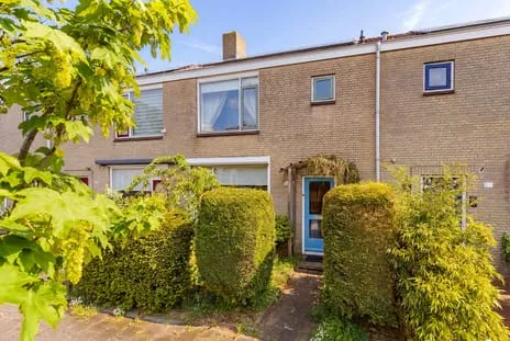 Tussenwoning te koop: IJsselstraat 25, Rivierenbuurt Ijmuiden
