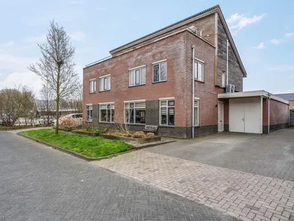 Twee-onder-één-kap te koop: Ikenveld 17, Nieuw-Roden Nieuw-Roden
