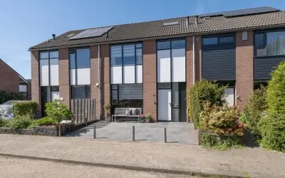 Tussenwoning te koop: Illegaliteitsweg 32, Rustenburg-Noord Amersfoort
