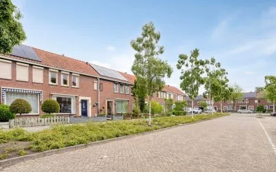 Tussenwoning te koop: Iman van den Boschstraat 44, Verzetsheldenbuurt II Oss