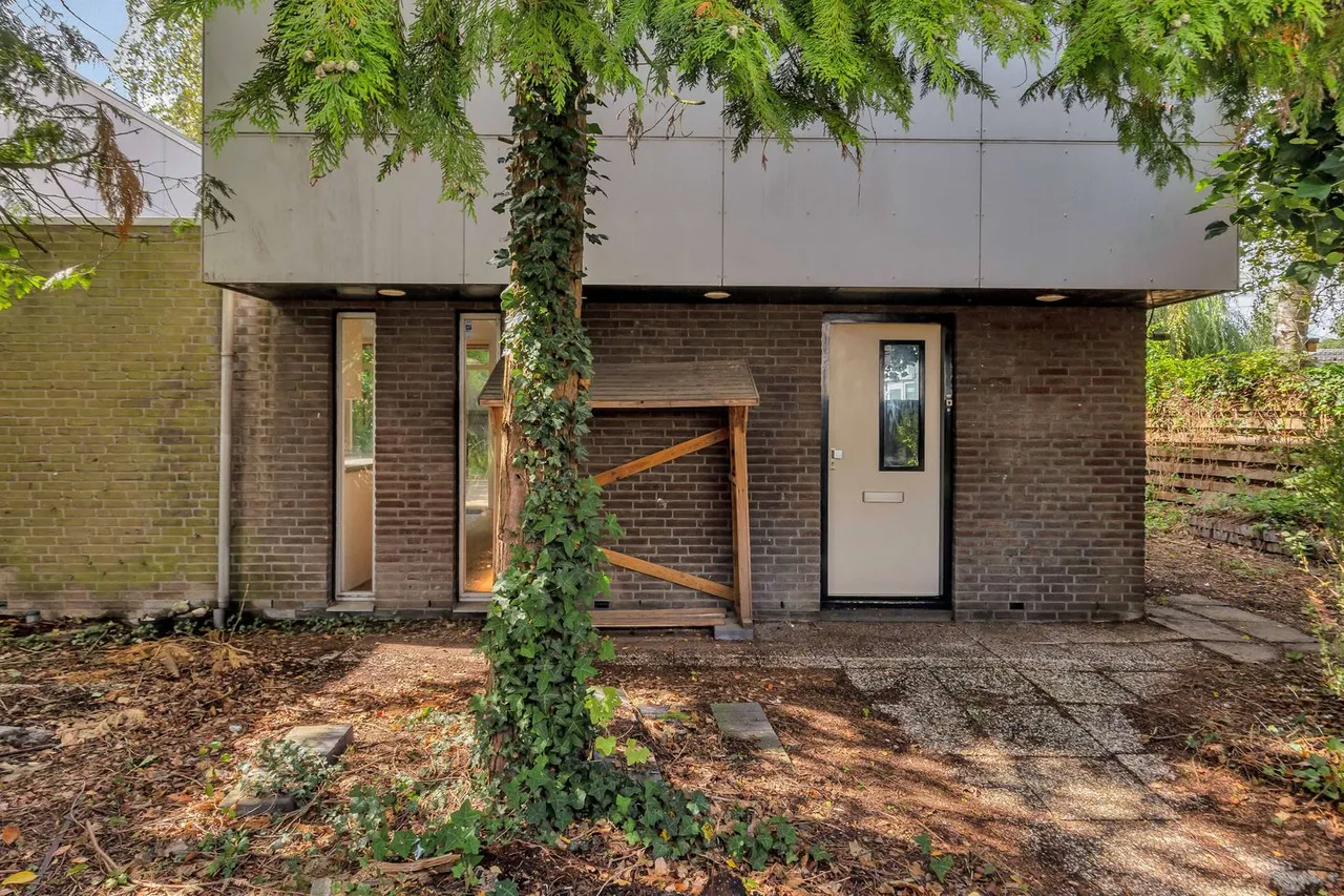 Twee-onder-één-kap te koop: In het Midden 41, Uithoorn