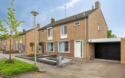 Twee-onder-één-kap te koop: In het Neervelt 23, Donk Meijel