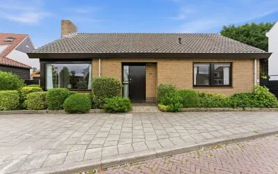 Vrijstaande woning te koop: In 't Veldstraat 10, 's-Gravendeel Woonkern 'S-Gravendeel