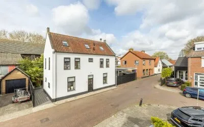 Vrijstaande woning te koop: In 't Veldstraat 12, 's-Gravendeel Woonkern 'S-Gravendeel