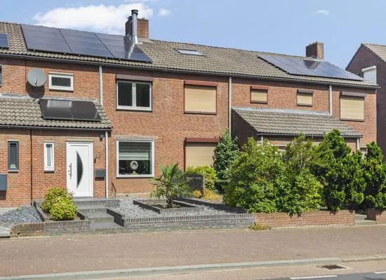 Tussenwoning te koop: Industriestraat 26, Spekholzerheide Kerkrade