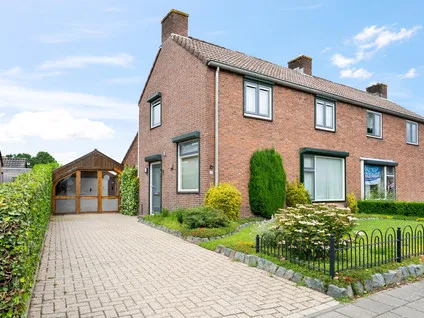 Twee-onder-één-kap te koop: Ingen Nulandtstraat 16, Kern Valburg Valburg
