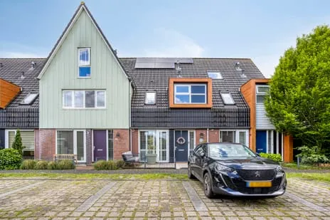 Tussenwoning te koop: Inlaagdijk 114, Bangert en Oosterpolder - Buurt 35 02 Zwaag