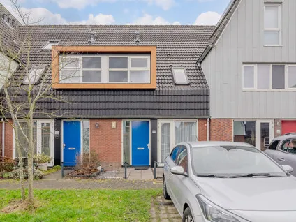 Tussenwoning te koop: Inlaagdijk 141, Bangert en Oosterpolder - Buurt 35 02 Zwaag