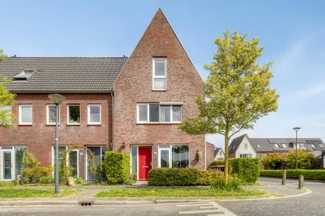 Hoekwoning te koop: Inlaagdijk 20, Bangert en Oosterpolder - Buurt 35 02 Zwaag