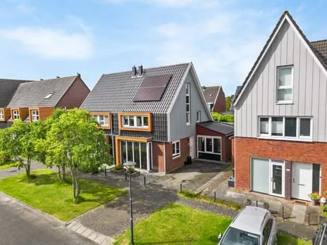 Semi-detached for sale: Inlaagdijk 99, Bangert en Oosterpolder - Buurt 35 02 Zwaag