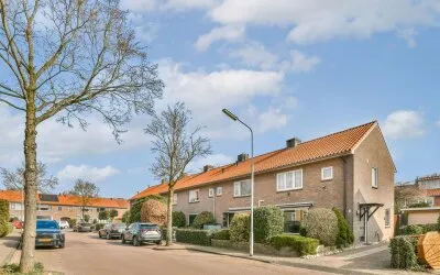 Hoekwoning te koop: Inslag 34, Laren