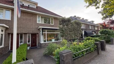 Twee-onder-één-kap te koop: ir. M. Schefferlaan 43, Tichelwerk Hengelo