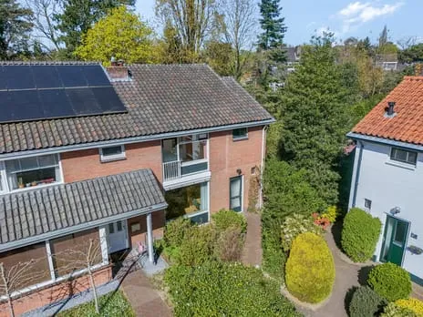 Twee-onder-één-kap te koop: Irenelaan 30, Beatrixpark Ede