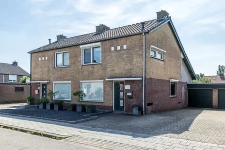 Tussenwoning te koop: Irenestraat 3, Hulsberg Hulsberg