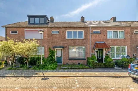 Tussenwoning te koop: Ireneweg 4, Zeeheldenbuurt Bleiswijk