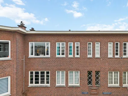 Appartement te koop: Irisplein 19, 'S-Gravenhage
