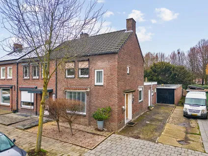 Hoekwoning te koop: Irisstraat 13, Geleen