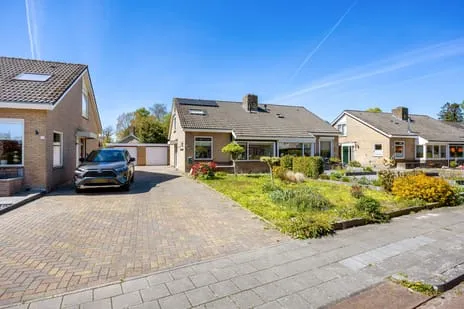 Twee-onder-één-kap te koop: Irisstraat 15, Eexta Scheemda