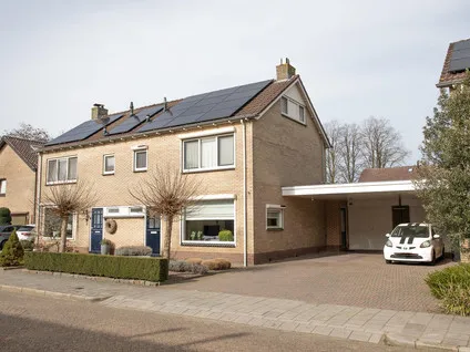 Twee-onder-één-kap te koop: Irisstraat 5, Wierden-Oost Wierden