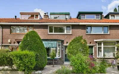 Tussenwoning te koop: Irisstraat 55, Babberspolder West Vlaardingen