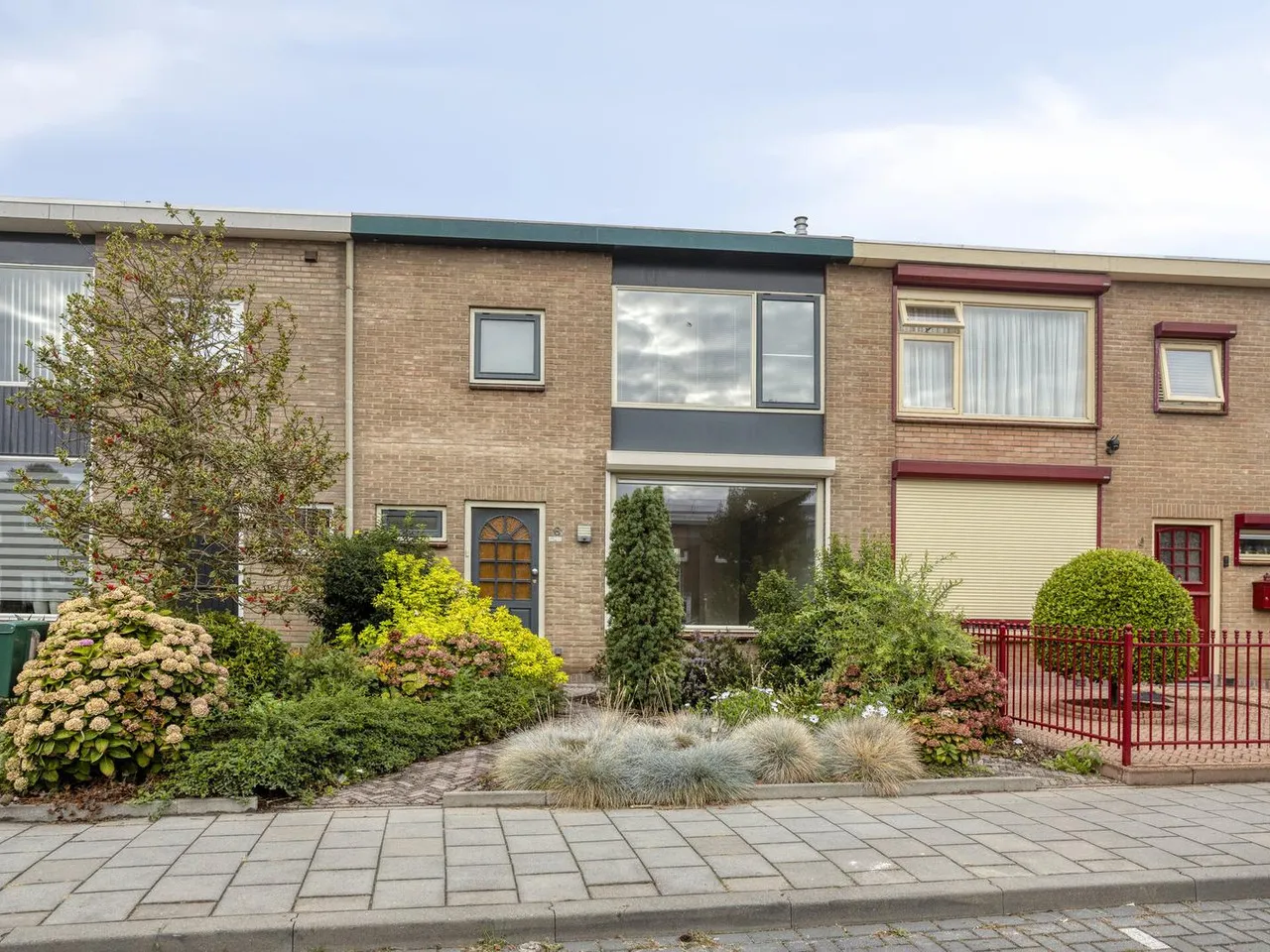 Tussenwoning te koop: Irisstraat 6, Steenbergen