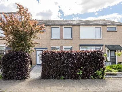 Tussenwoning te koop: Irisstraat 63, Kern Hoek Hoek