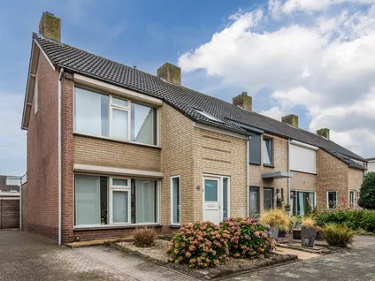 Corner house for sale: Irisstraat 8, Nijnsel Sint-Oedenrode