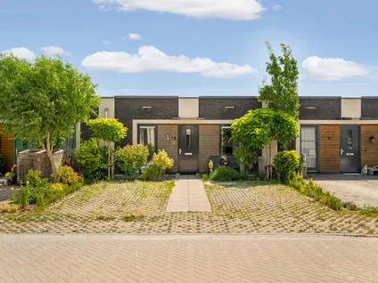Tussenwoning te koop: Isaac Newtonstraat 78, Oosterwold Noord Almere