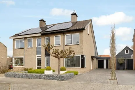 Twee-onder-één-kap te koop: Isaac Sweersstraat 5, Nautena-zuid/Schulpkamp Nijkerk