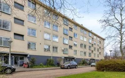 Apartment for sale: Isaak Gosseshof 12-2, Jacob Geelbuurt Amsterdam