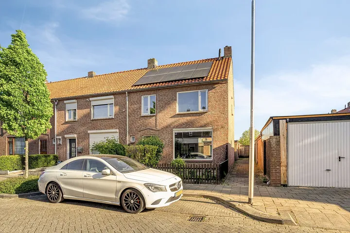 Hoekwoning te koop: Isabella van Portugalstraat 1, Hertogenbuurt Oss