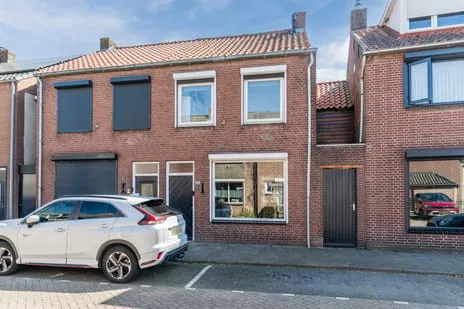 Tussenwoning te koop: Isabellastraat 63, Centrum Oosterhout (Nb)