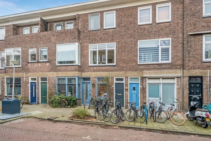 Appartement te koop: Isaäk Hoornbeekstraat 8, Olofsbuurt Delft