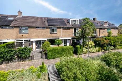 Tussenwoning te koop: Isegrimplein 3, Koperhorst Amersfoort