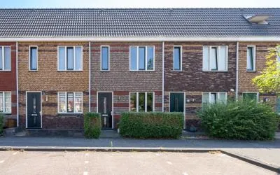 Tussenwoning te koop: Isisstraat 3, Homeruskwartier Zuid Almere