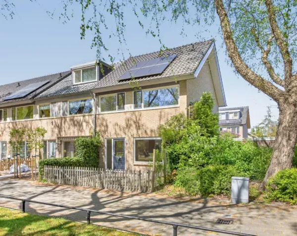 Tussenwoning te koop: Isoldepad 1, Schuilenburg-Midden Amersfoort