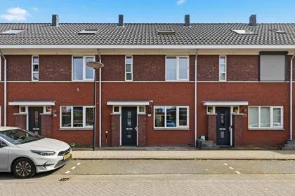 Tussenwoning te koop: Israël Queridolaan 34, Waterwijk Beverwijk