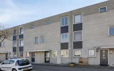 Tussenwoning te koop: Israëllaan 15, Aziëbuurt Delft