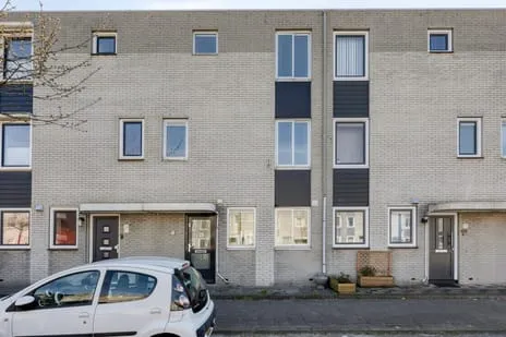 Tussenwoning te koop: Israëllaan 15, Aziëbuurt Delft